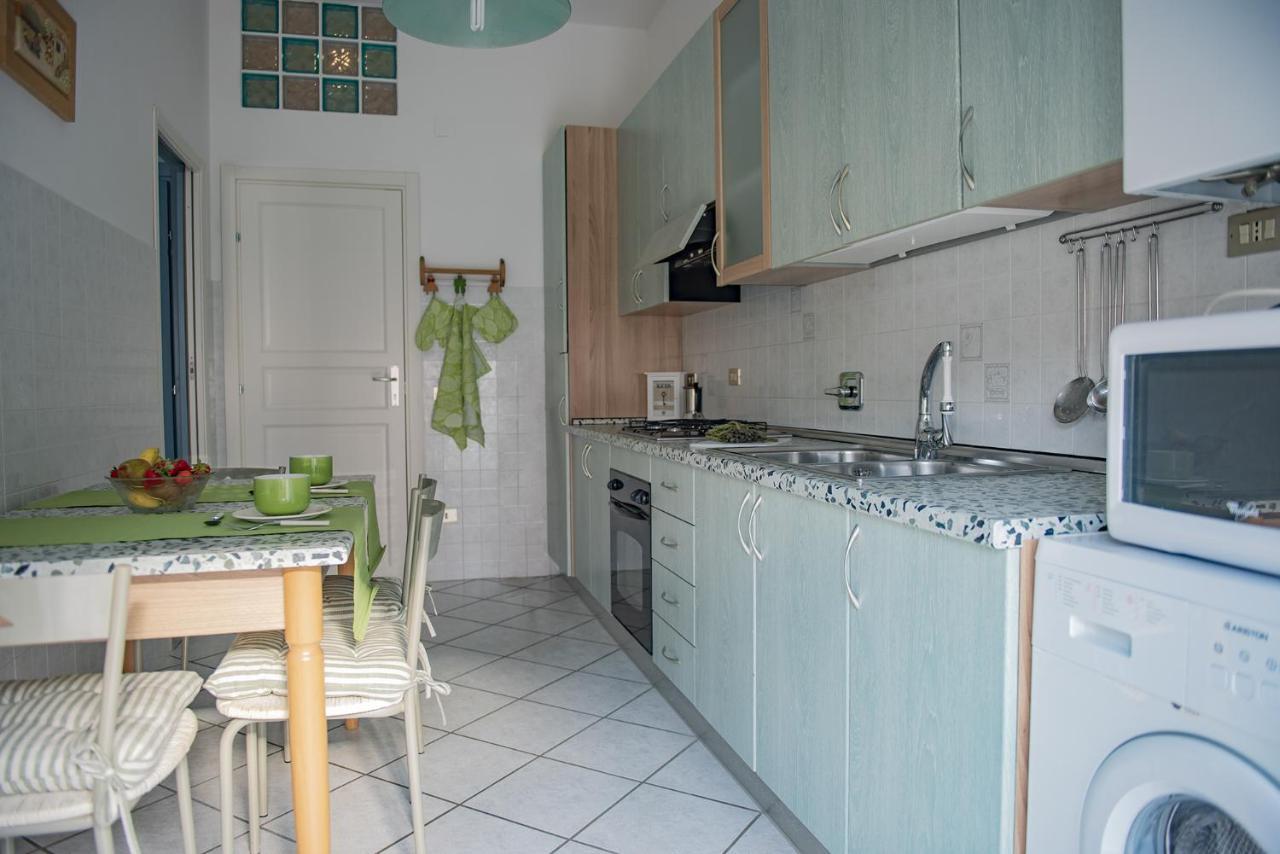 Casa Amati - Sea House Apartments San Vincenzo Buitenkant foto